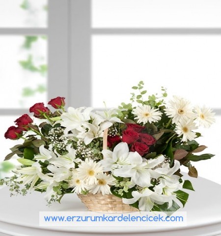  Erzurum Çiçek Siparişi MUTLULUK SEPETİ