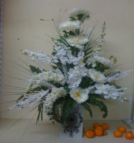  Erzurum Çiçek Gönder YAPAY CAM VAZODA BEYAZ ARANJMAN 2