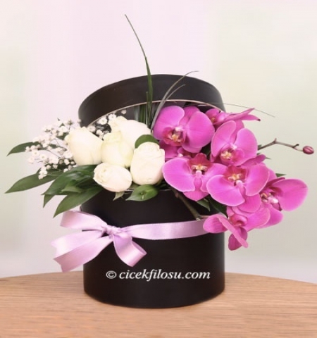 kutuda gül ve orkideler Çiçeği & Ürünü Kutuda Beyaz Gül ve Orkide 